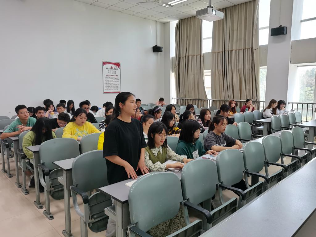 CA19445B71CA423D422CACDF323_76CF90FE_19208.jpg CA19445B71CA423D422CACDF323_76CF90FE_19208.jpg