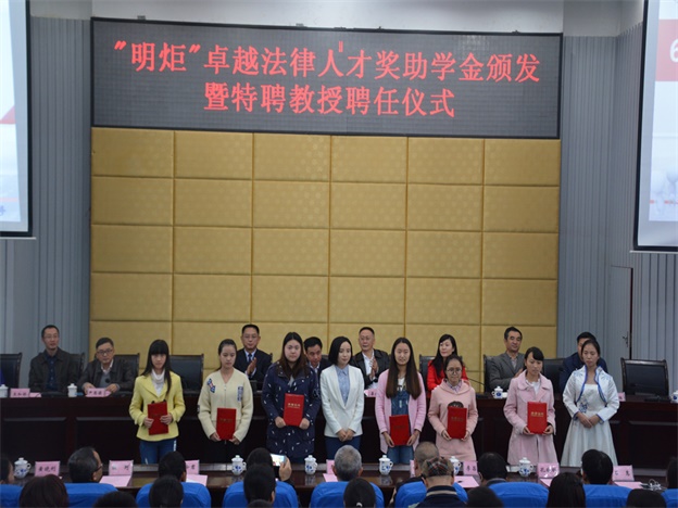 8E8FFBBF78E2696370D9C59FC30_89CBF7EE_19E66.jpg 8E8FFBBF78E2696370D9C59FC30_89CBF7EE_19E66.jpg